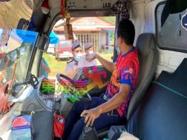 警方巡视商店发现  贩商以白开水当搓手液